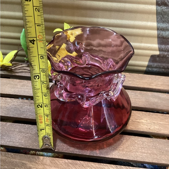 Elegant Pink Cranberry Color Blown Glass Small Vase - Picture 7 of 8